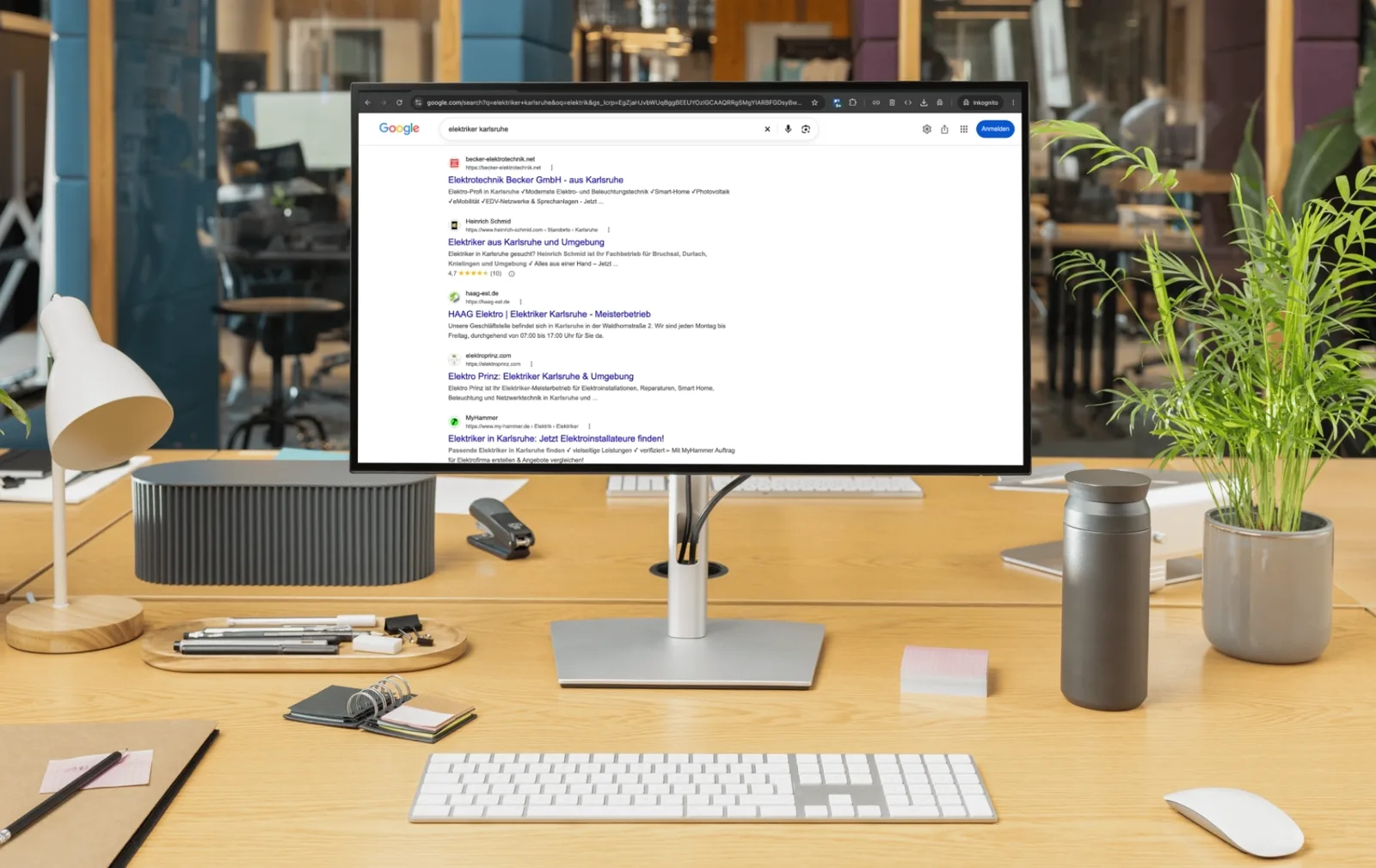 Monitor mit Google-Suchergebnissen für „elektriker karlsruhe“